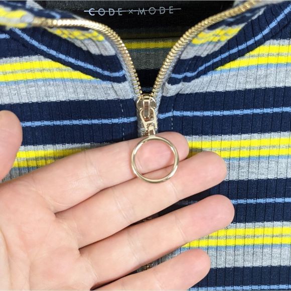 90s style striped long sleeved partial zipper top yellow blue grey size Medium - Picture 2 of 6